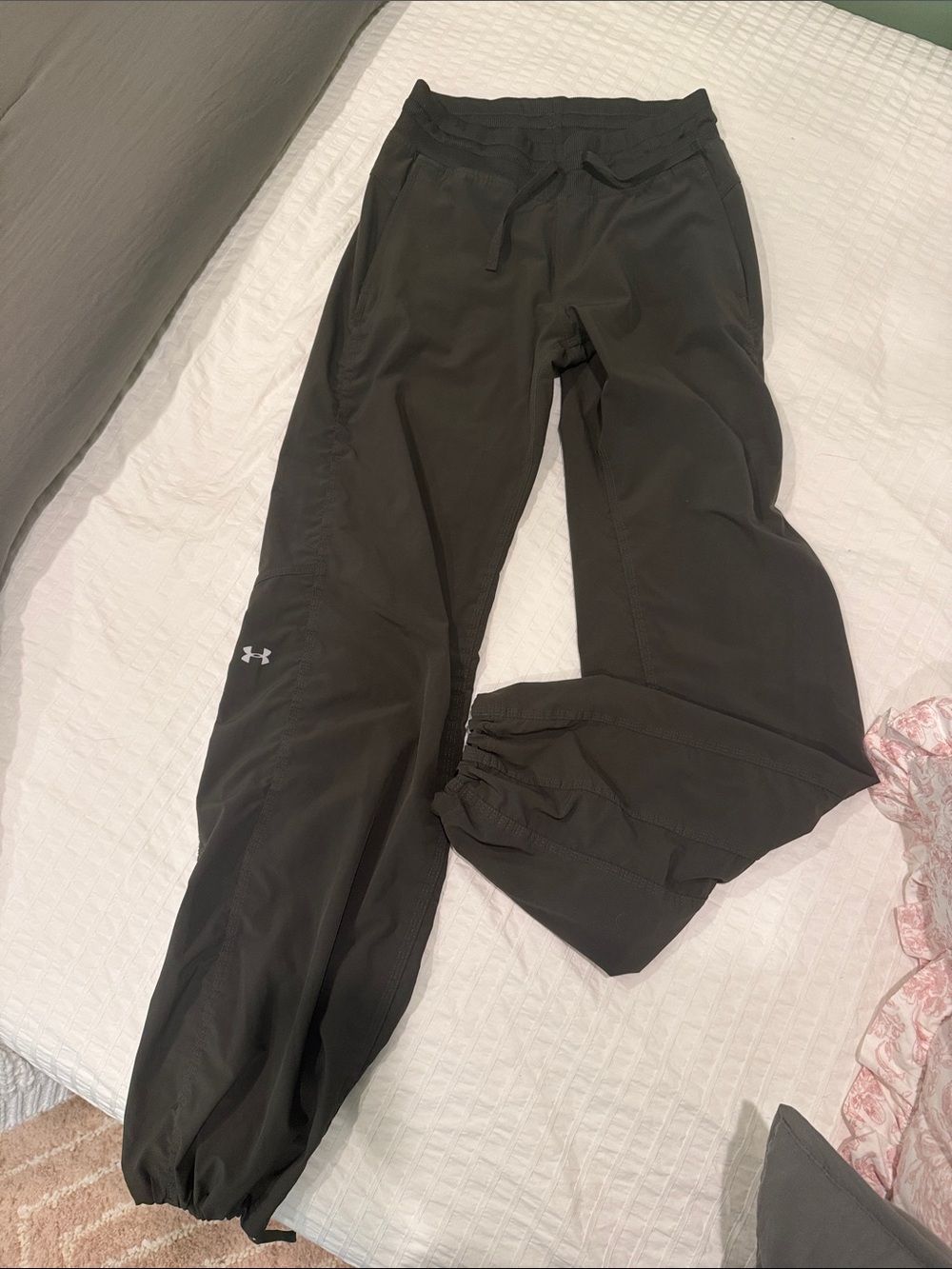 Under Armour Women's Storm Army Green Jogger Pants Size Small